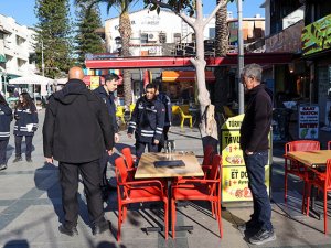 Antalya'da kaldırım işgali yapanlara geçit verilmiyor!