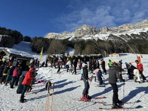 Yerel halk, kayak merkezini açmak için harekete geçti
