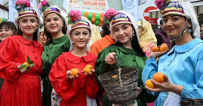 Bodrum'da Mandalin Festivali renkli anlara sahne oldu