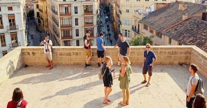 Turizm baskısı çevre "mahalle turizmini" yarattı