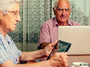 ‘Silver Surfer’ Kuşağı: 65 yaş üstündekilerin dörtte üçü çevrim içi