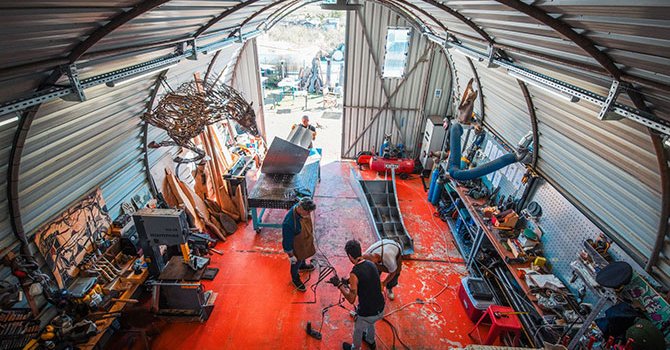 Sanatçı Beyazıt Öztürk’ün “Şeyler” Sergisi  İGA'da 