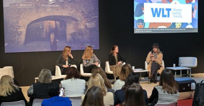 FITUR Woman’da turizmin kadın liderliğini konuşuldu