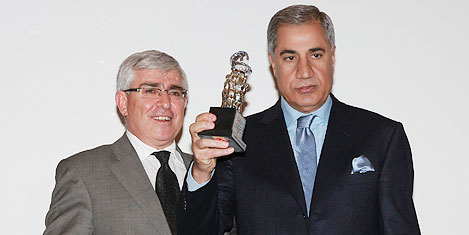 Betuyab Başkanı Uğurluya ödül