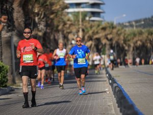 Salomon Çeşme Yarı Maratonu Ege’nin ritmini taşıyor