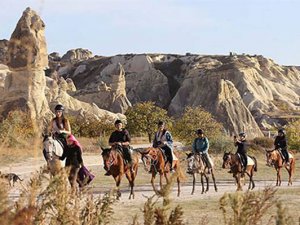 Kapadokya'da at kültürü turizme boyut kazandırıyor