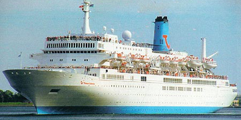 Yılın ilk gemisi Alanya Limanı'nda