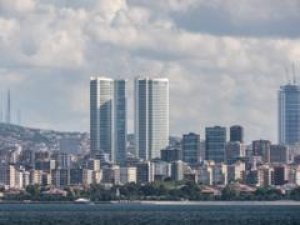 'Türk Lirası'ndaki kriz İstanbul'un siluetinde