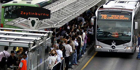 Metrobüs kullanan patronlar