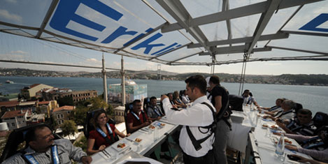 Erikli tüketicileri gökte ağırladı