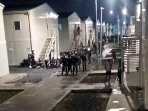 Jandarma kapıları kırdı işçileri gözaltına alıyor