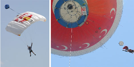 Paraşütçülerin müthiş atlayışı