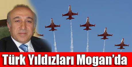 Türk Yıldızları Mogan'da uçuyor