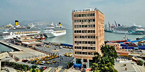 Alsancak'ta turizmci dövülüyor