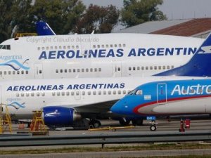 Arjantin'in iki havayolu şirketi çalışanları grevde