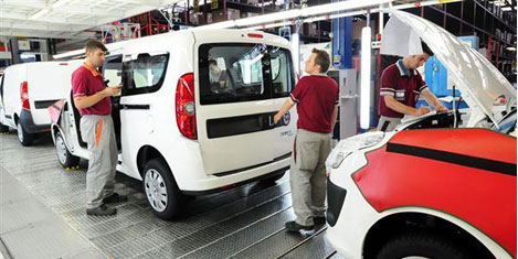Ekonomiyi otomotiv taşıyor