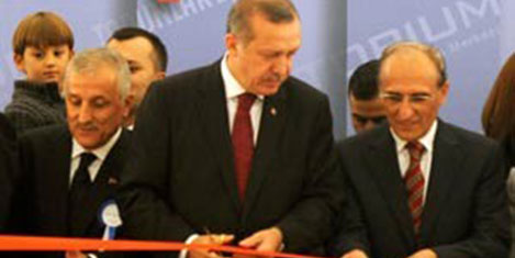 Aziz Torun, Erdoğanın arkadaşı