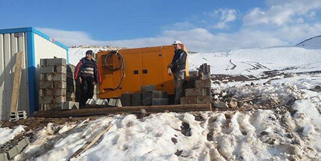 Hakkari'de kayak evi yapılıyor