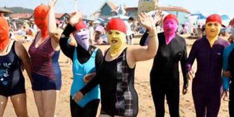 Çin'de yeni moda: Yüz bikinisi