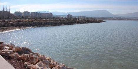 Beyşehir Gölü temizleniyor