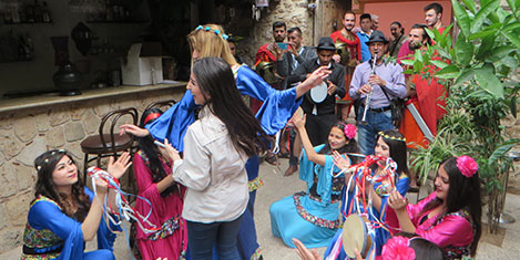 Kaleiçi sokaklarında festival çoşkusu