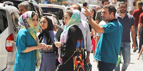 İranlı turistler Van'a akın etti