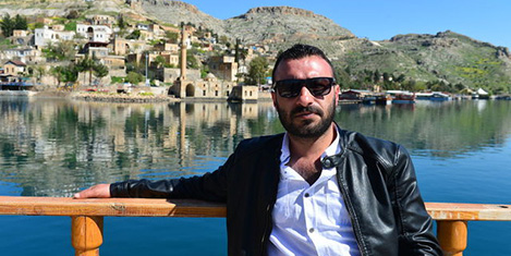 Halfeti'ye Hollandanın yüzen oteli