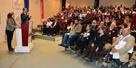 İKÇÜ'da 'engelsiz turizm' paneli