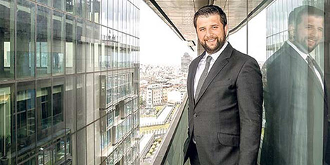 Selim Akın: inşaat işlerinin başında