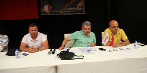 Marmaris'te korsan acenteye savaş