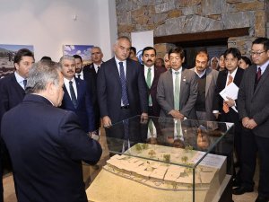 Bakan Ersoy: Hedefimiz Japon turistleri geri getirmek