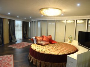 Arap turist bu otelde bir gece kalmak için 134 bin TL ödüyor