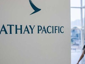 Hong Kong merkezli Cathay Pacific yine şaşırdı