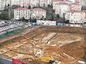 Khalkedon’da 21 katlı otel inşaatının yerinde inceleme