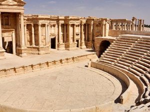 Restorasyonlar tarihi tahrip ediyor