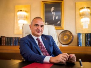 Bakan Ersoy: Turizmde Rusya’ya özel strateji uygulanacak