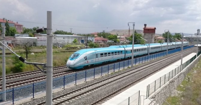 TCDD, hızlı trenlerin bilet ücretlerinde değişiklik yapılmadI