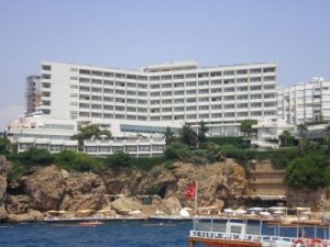 Divan Antalya Talya Otel'inin imar planı değişikliğine iptal