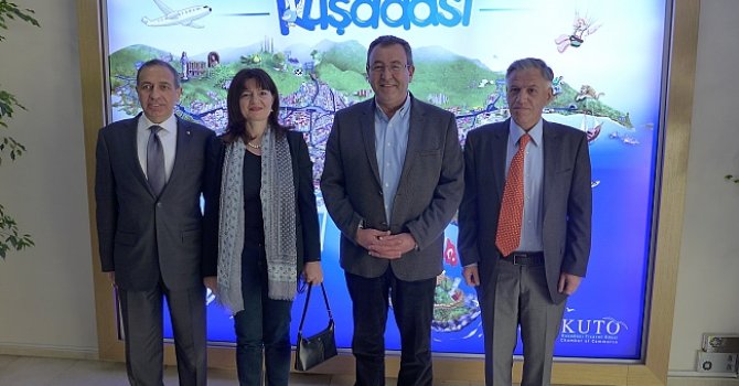 Vize ofisinin 12 ay açık kalması için Atina bekleniyor