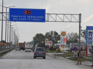 Ödemeyen yabancı plakalı araçlar sınırdan çıkamıyor