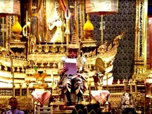 Tayland kralının taç giyme töreni üç gün sürüyor