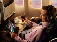 Emirates'ten uçakta “50 Mbps” internet 