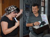 Camiye giren turistere ‘askıda çorap’ uygulaması