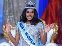 Siyahi güzel Jamaikalı Toni-Ann Singh, Dünya Güzeli seçildi