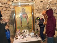 Pandemide Aya Thekla'yı 8 bin Hristiyan ziyaret etti.