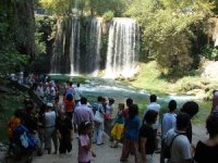 Kar suyuyla beslenen Antalya'nın şelaleri çağladı