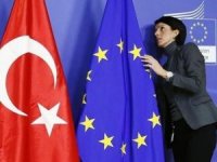 Avrupa Birliği, Türkiye için seyahat uyarısını kaldırmıyor!