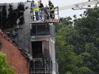 Almanya’da apartmanın üzerine uçak düştü: 2 ölü, 2 yaralı