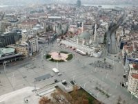 Boş kalan İstanbul'un keyfini turistler çıkardı