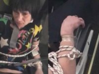 Uçakta yolcuları rahatsız eden kadın, koltuğa bağlandı